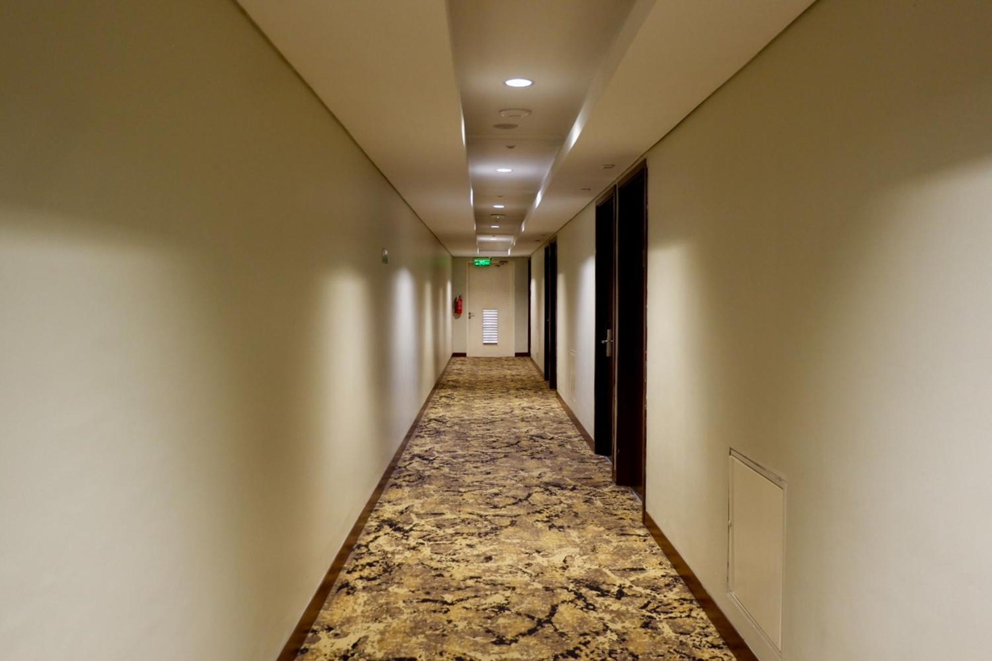 Lemo Hotel Serpong Тангеранг Екстериор снимка