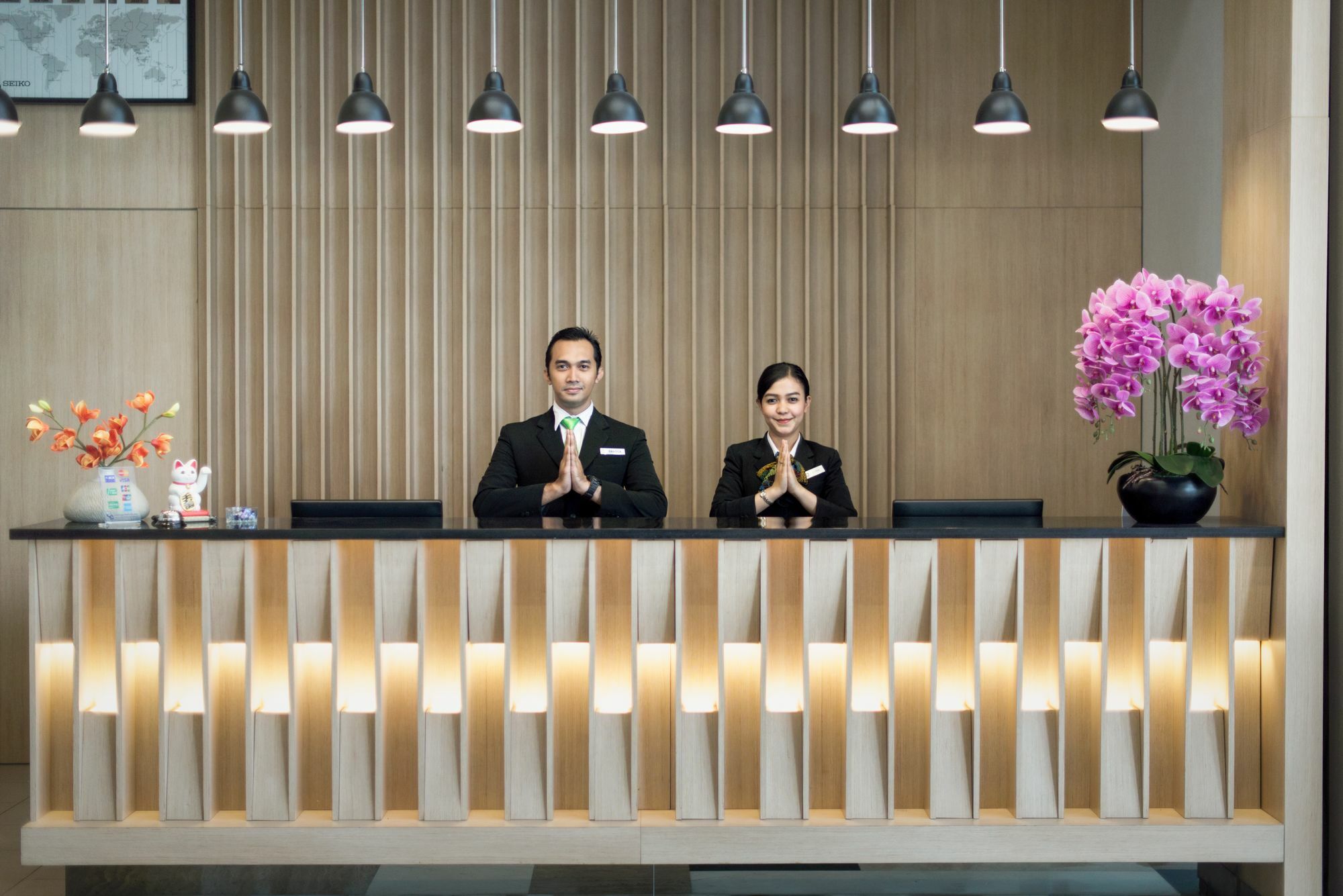 Lemo Hotel Serpong Тангеранг Екстериор снимка